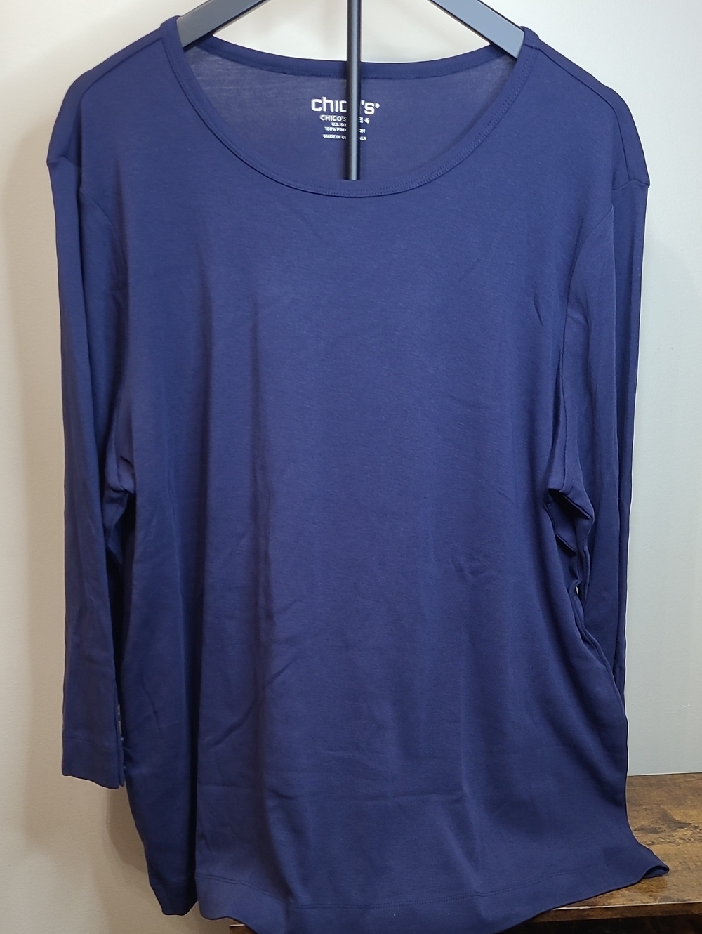 Chico's Navy Blue 100% Pima Cotton Long-Sleeve Blouse with 4 Button Cuffs size 4
